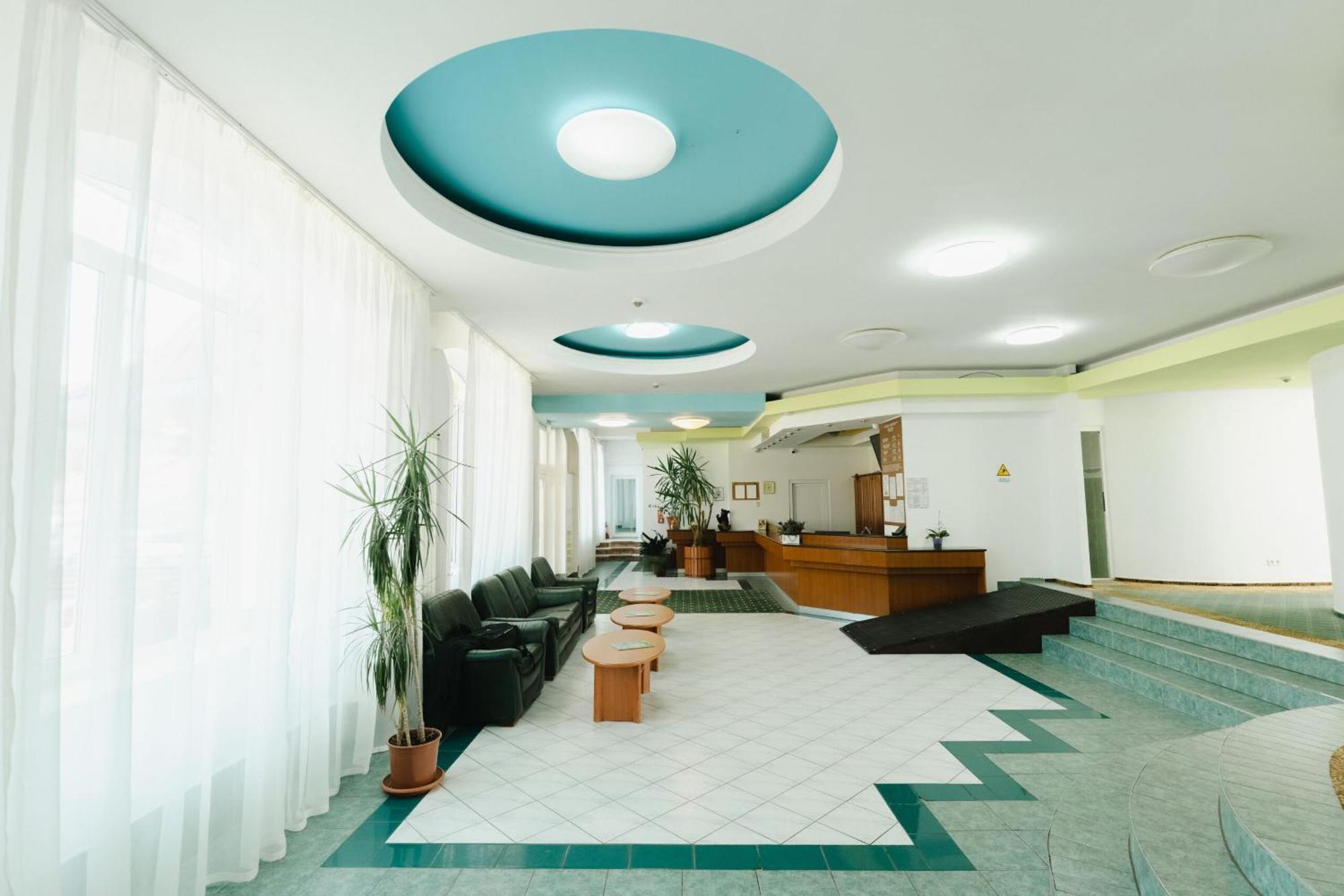 Hotel Iadolina Stana de Vale Luaran gambar