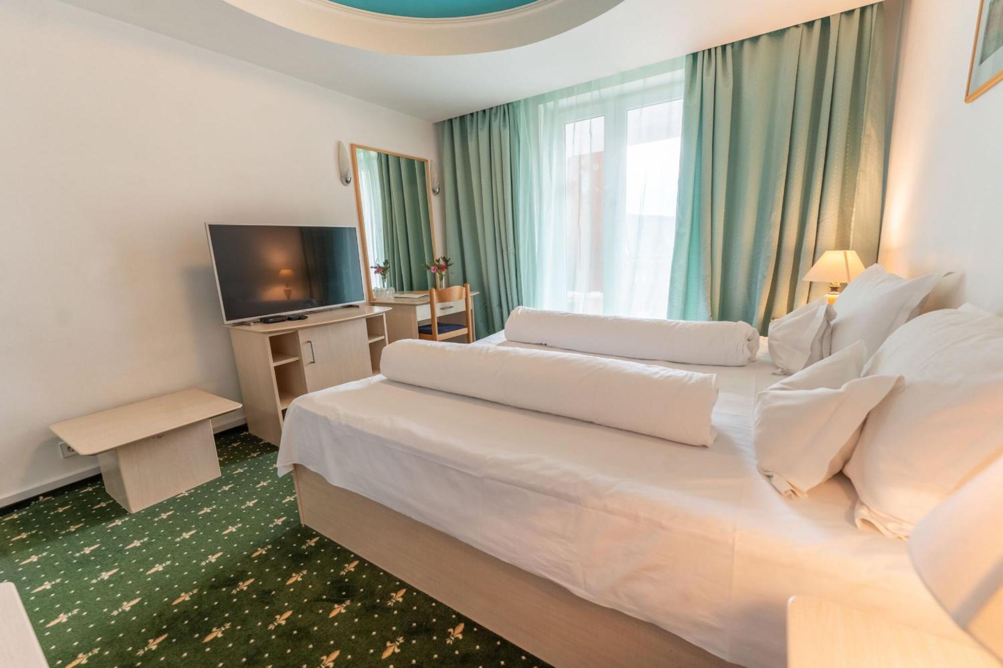 Hotel Iadolina Stana de Vale Luaran gambar