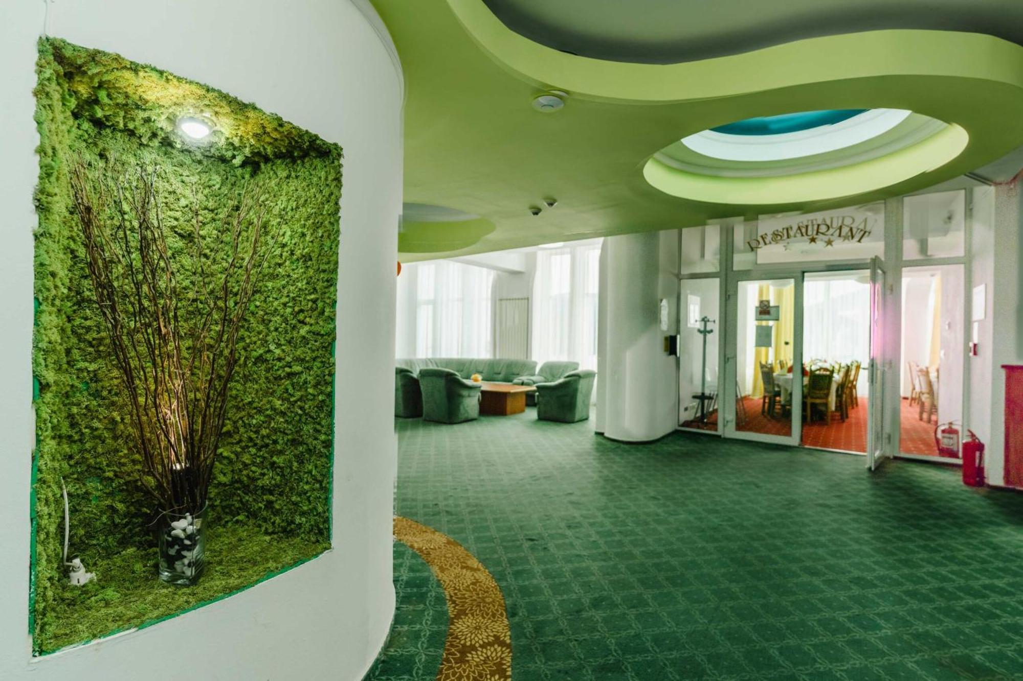 Hotel Iadolina Stana de Vale Luaran gambar