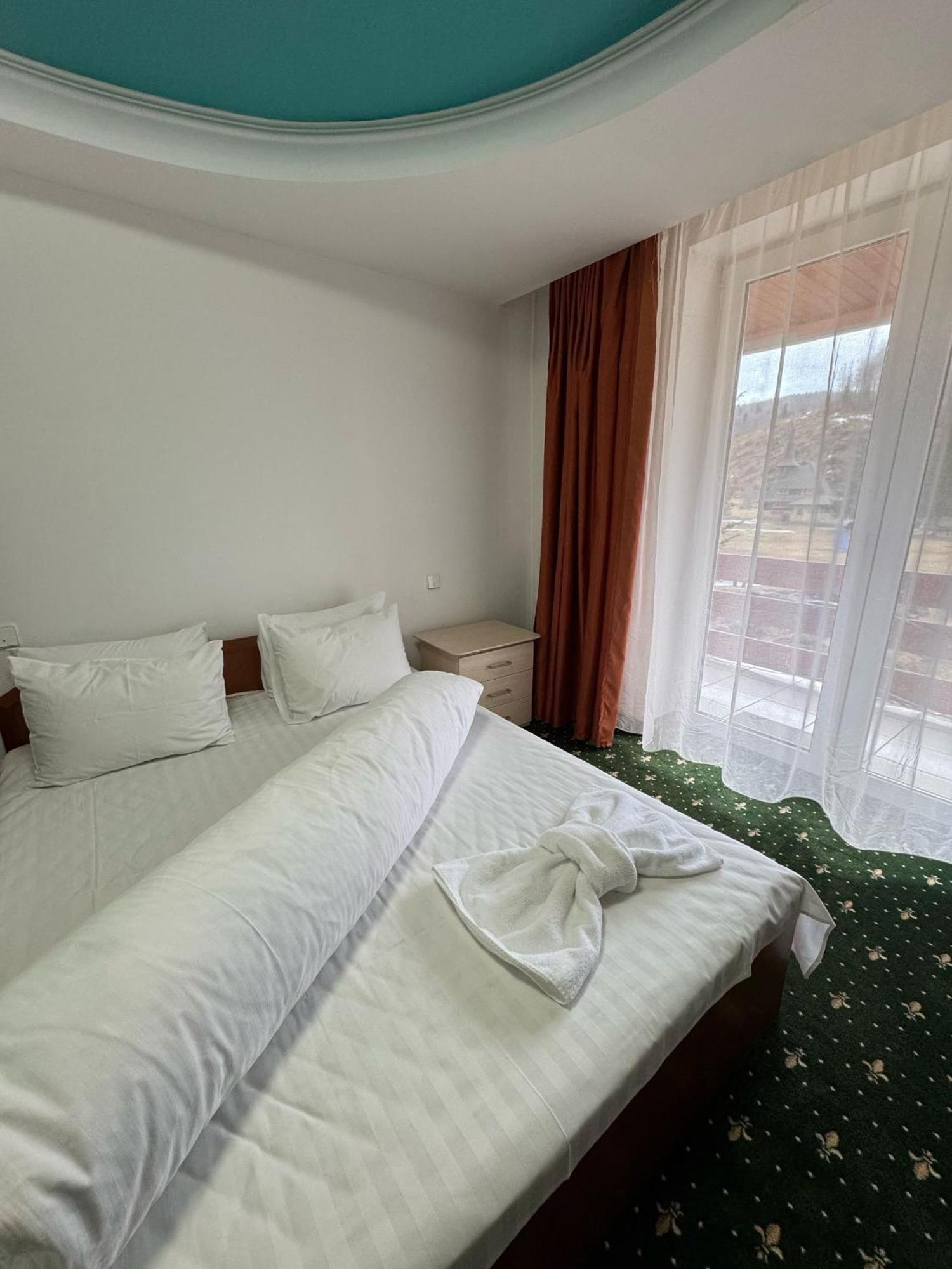 Hotel Iadolina Stana de Vale Luaran gambar